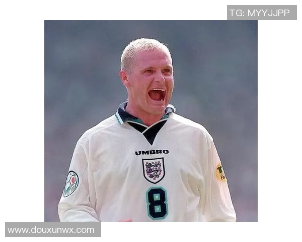 龙年出生的足球明星们在绿茵场上的辉煌成就与传奇故事