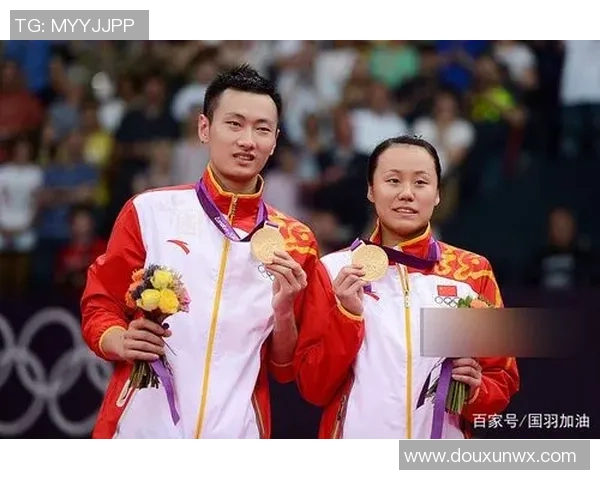 武汉羽毛球队与广州羽毛球队赛后复盘分析个人能力表现与战术对比