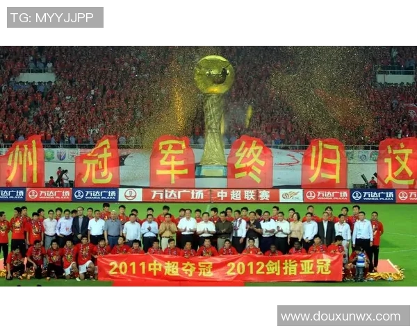 沈阳籍足球明星的辉煌历程与成就展现中国足球的希望与未来