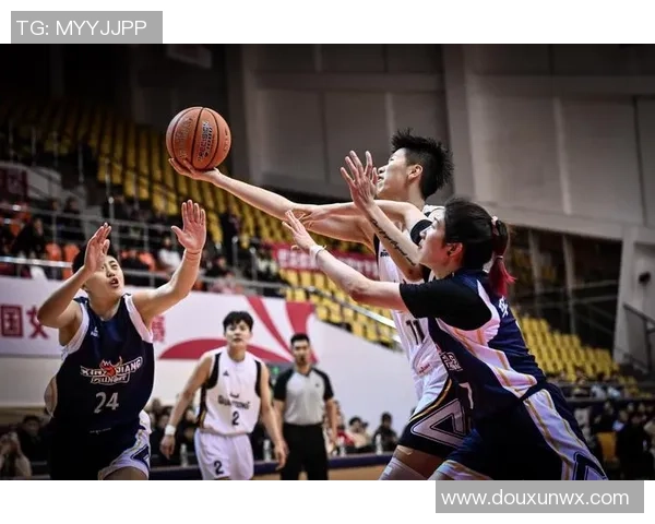 深圳篮球队在挑战赛中的比赛经验与表现分析与点评 深圳篮球队在挑战赛中的比赛经验与表现分析与点评