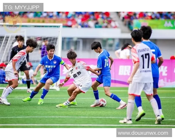 深圳足球队总决赛之路：拼搏与荣耀交织的奋斗故事