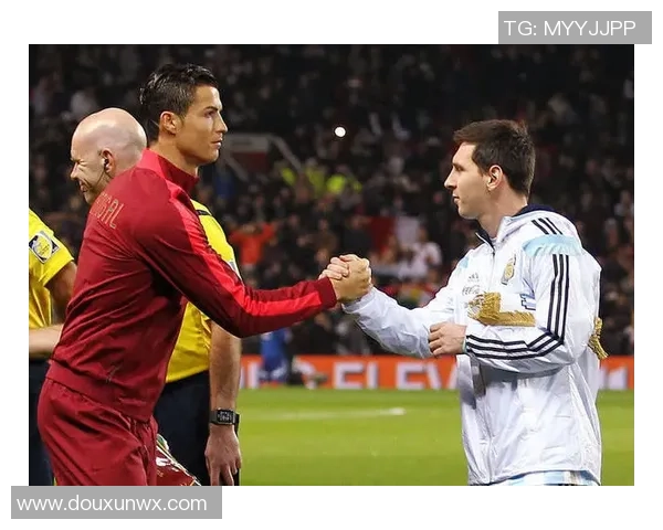 足球明星评球排名揭晓谁是当今足坛最强球员的真实实力与影响力分析 足球明星评球排名揭晓谁是当今足坛最强球员的真实实力与影响力分析