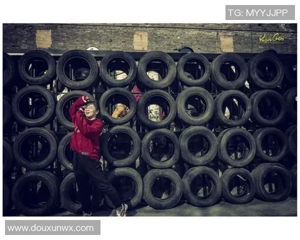 重庆羽毛球队转型纪实:从传统到现代的奋斗与蜕变之路 重庆羽毛球队转型纪实:从传统到现代的奋斗与蜕变之路